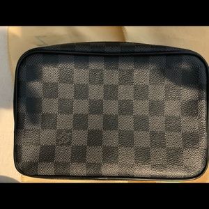 Louis Vuitton Toilet Pouch PM in Damier Graphite